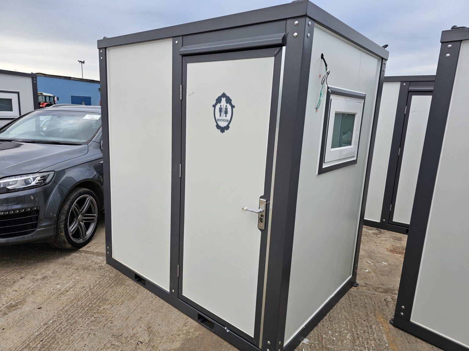 Mobiel Sanitair met Douche en Gordijn – Compacte Alles-in-één Sanitaire Unit