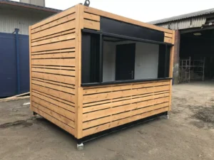 Container 10x8 Voet voor Verkooppunt – Perfect voor Cafetaria’s, Bars en Food Trucks
