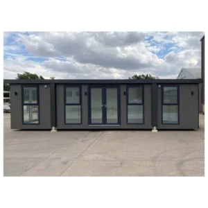 30ft Kantoorcontainer met Complete Badkamer, Keuken en Houten Afwerking
