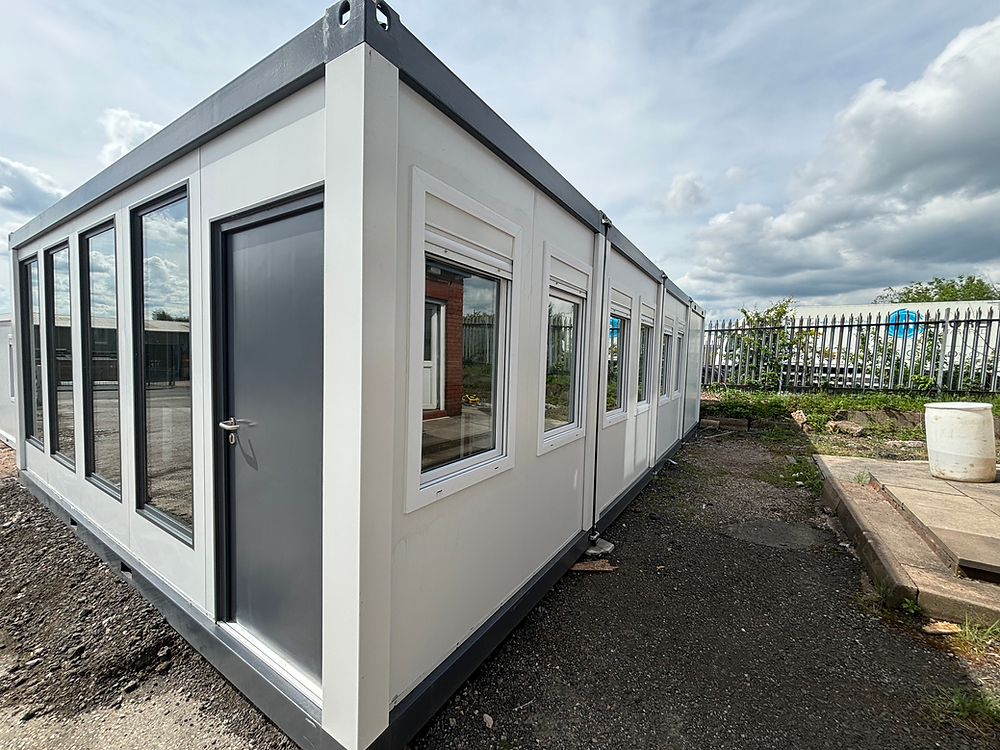 Modulaire Kantoorunit – 4 Modules (6,00 × 9,72 m) met Kantine en Sanitair