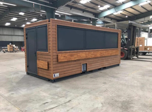 20 Voet Container omgebouwd tot Café / Bar / Restaurant