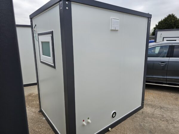 Mobiel Sanitair met Douche en Gordijn – Compacte Alles-in-één Sanitaire Unit