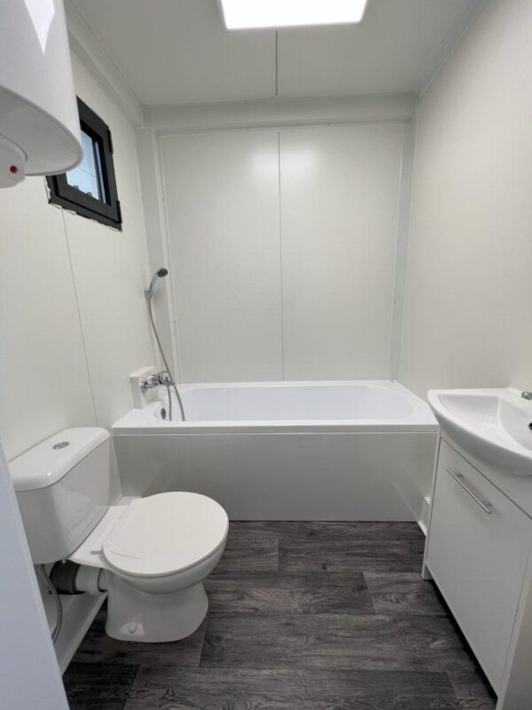 Leefcontainer 700×300 cm met Volledige Badkamer
