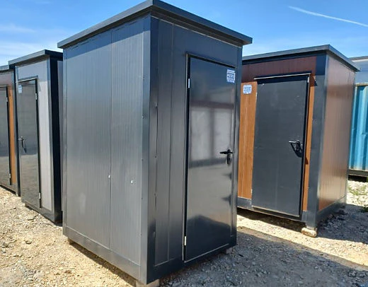 Compacte Sanitaire Monocontainer met Toilet en Urinoir – Direct Gebruiksklaar