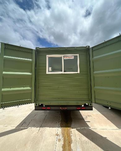 Draagbare Woning 20×8 ft (6 × 2,4 m) – Compact, mobiel en volledig uitgerust