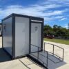 Toegankelijk Mobiel Sanitair 10 ft – Rolstoelvriendelijk & Volledig Uitgerust