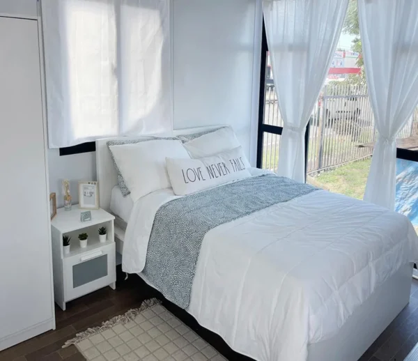 Prefab Containerwoning – Aanpasbaar, Bestand en Energie-efficiënt