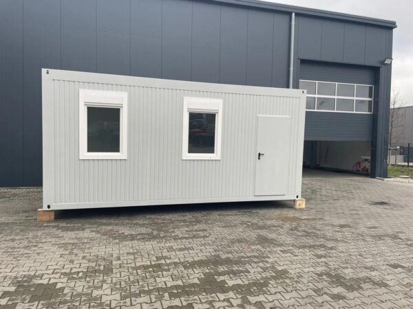 Volledig Uitgeruste en Geïsoleerde 20ft Kantoorcontainer – Klaar voor Gebruik