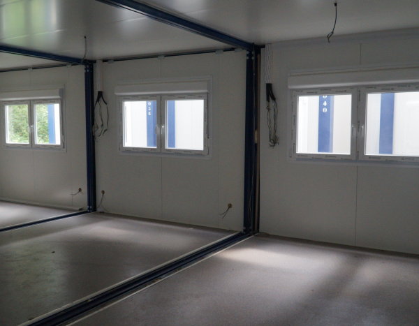 Samenstelling van 3 Geïsoleerde Prefabmodules – 54 m² Modulaire Werkruimte