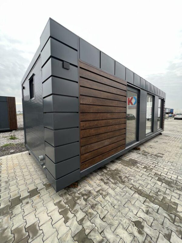 800×300 cm Kantoorcontainer met Badkamer en Airconditioning – Moderne en Direct Instapklare Werkruimte