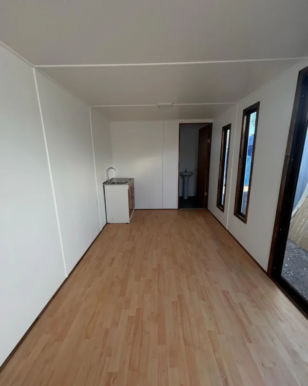 Maritieme Kantoorcontainer 6×3 m – 18 m²– Gebruikt, Uitstekende Staat