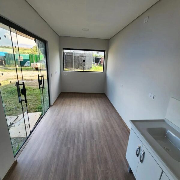 Kitnet 15 m² Standaard 2 – Compacte, Lichte en Functionele Woonunit