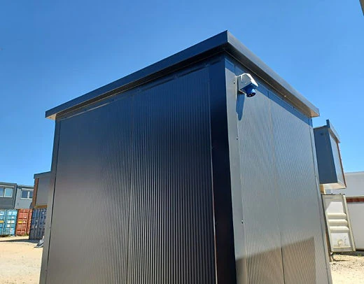 Compacte Sanitaire Monocontainer met Toilet en Urinoir – Direct Gebruiksklaar