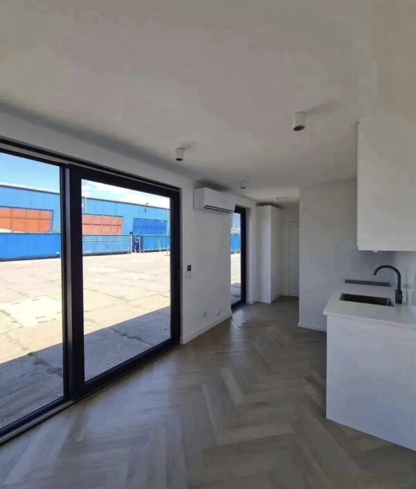 40ft Containerwoning Volledig Uitrust — Modern, Functioneel en Klaar voor Gebruikt