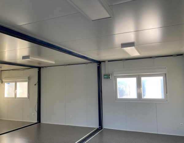 Samenstelling van 3 Geïsoleerde Prefabmodules – 54 m² Modulaire Werkruimte