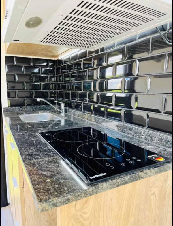 Modulaire Containerwoning – Prefabricatie, Hoge Weerstand en Aanpasbaar Ontwerp