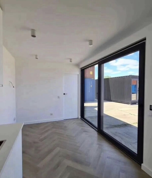 40ft Containerwoning Volledig Uitrust — Modern, Functioneel en Klaar voor Gebruikt