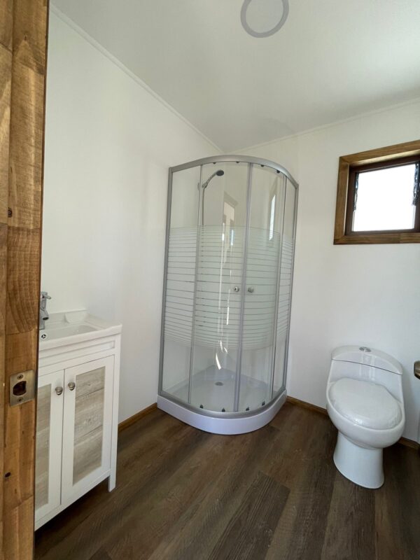 Modulaire Cabine 8x3m | 1 Slaapkamer, Volledig Badkamer, Keuken